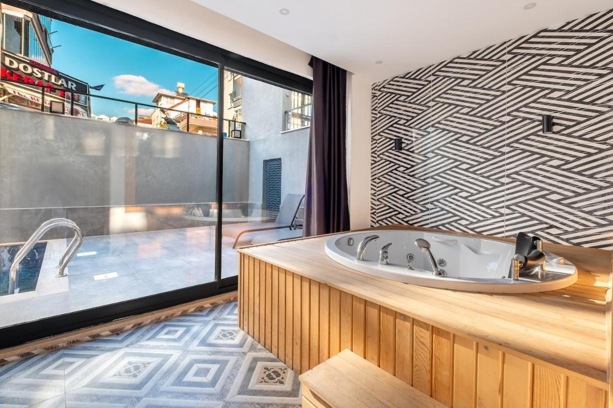 Duplex In The Heart Of Cleopatra, 200m To The Daire *